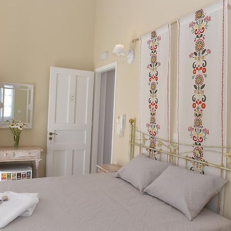 Oisyra Boutique Hotel Ermoúpoli Eksteriør bilde